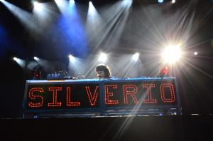 1048866_496602373743550_1099102947_o