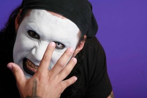 Charly Manson golpeó a 2 policias, lo condenan a 7 años (Foto: mexsport)