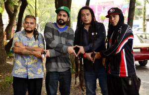 967579_10202610596130743_743600479_n