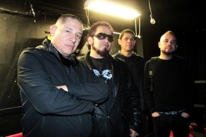 1465201_534069016678109_1278193201_n