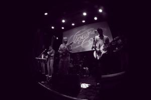 418433_459256140762901_470842332_n