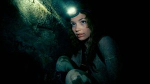 asi-en-la-tierra-como-en-el-infierno-poster-trailer-2