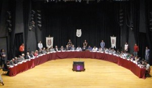 Demanda IPN -fuera manos- de su proceso refundacional; entregarán escuelas mañana