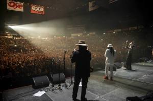 MALDITA VECINDAD (5)