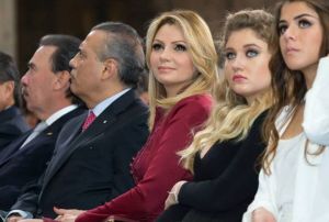 Angelica-Enrique-Tercer-Informe-Gobierno_MILIMA20150902_0204_3