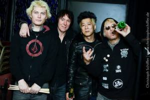 1043861_530998793640562_1826372588_n