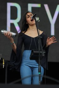 13081909_10208324072515765_248300188_n (1)