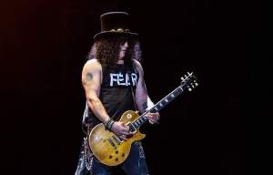 GUNS N ROSES (3)