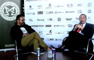 ellas-se-estan-comiendo-al-gato-morbido-3