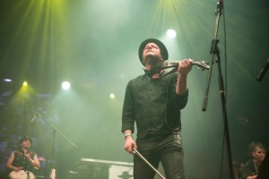 maldita-vecindad-carpa-asros-el-circo-59