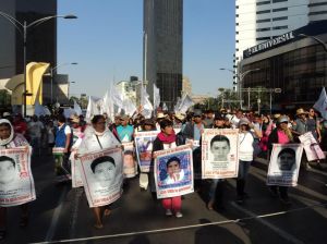 marcha-cdmx-ayotzinapa-3
