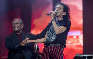 EL TRI-ALEX LORA 50 AÑOS (10)