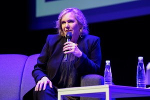 2 - Melissa Cobb, VP de Netflix Kids _ Family